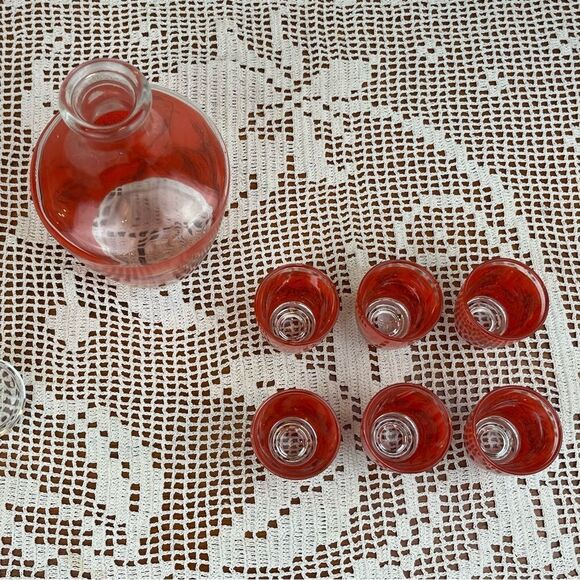 Vintage FRANCE stamped Asian themed Liquor Decanter with Shot Glasses - Picture 5 of 10
